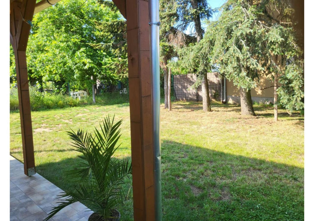 Forras Vendeghaz Tata Exterior photo