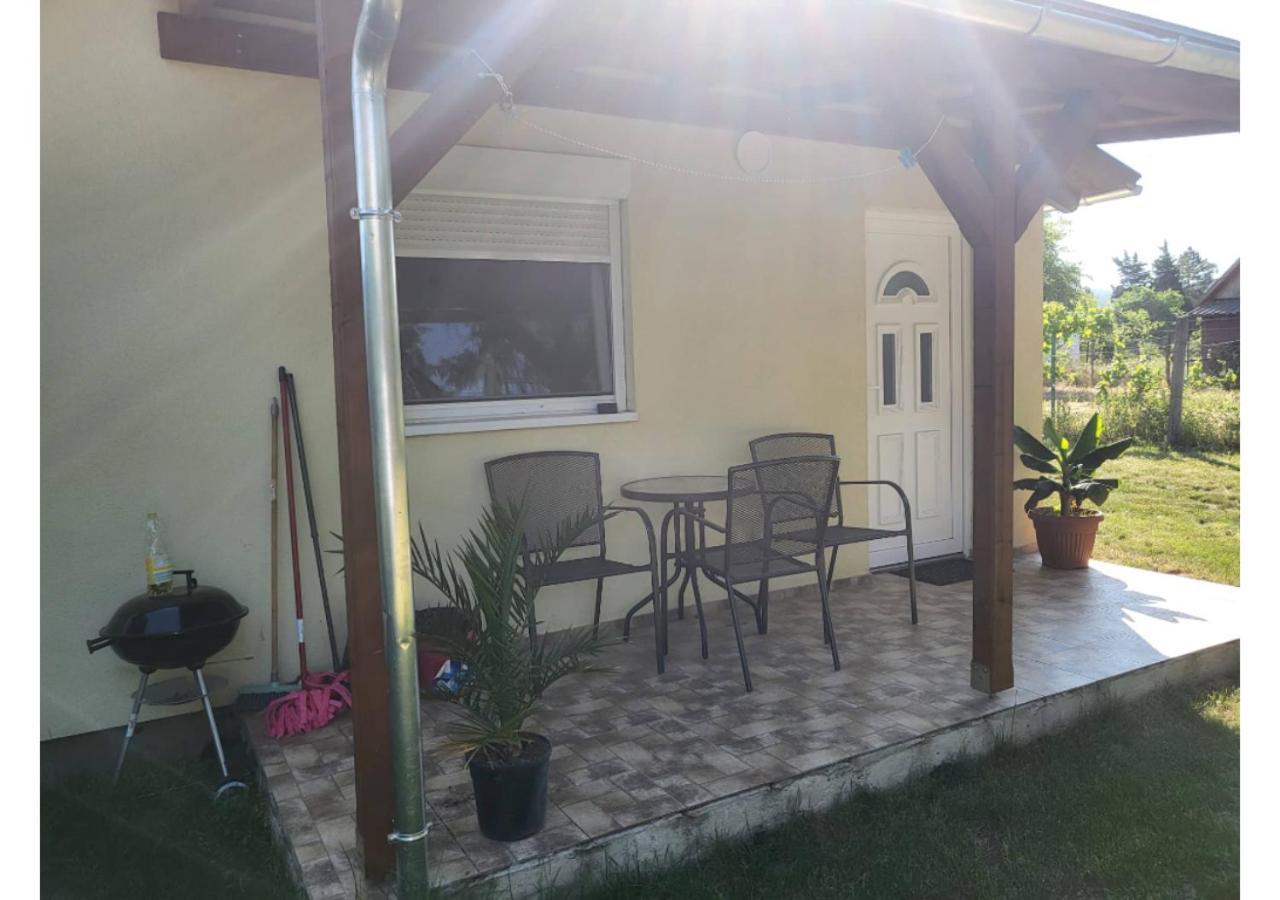 Forras Vendeghaz Tata Exterior photo