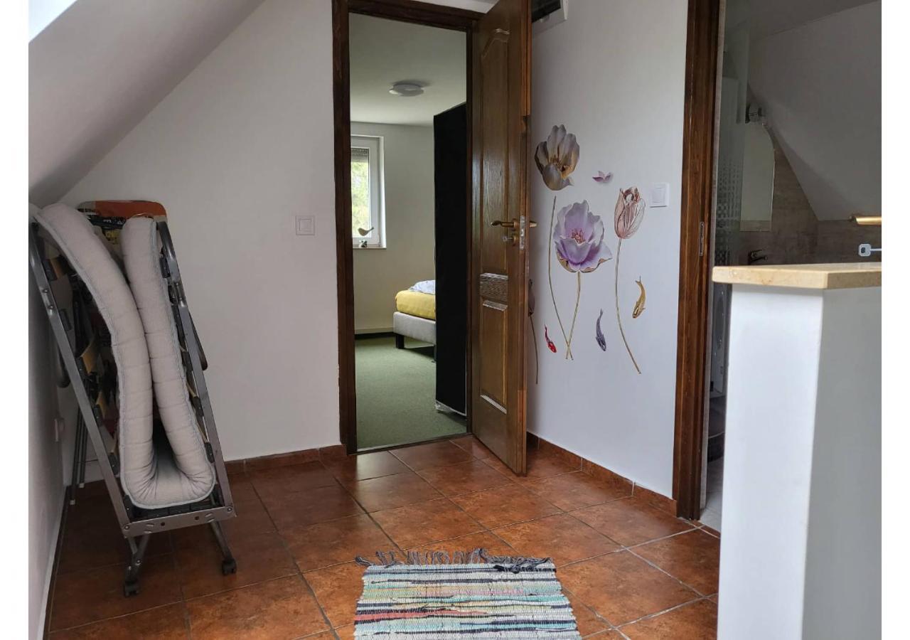 Forras Vendeghaz Tata Exterior photo