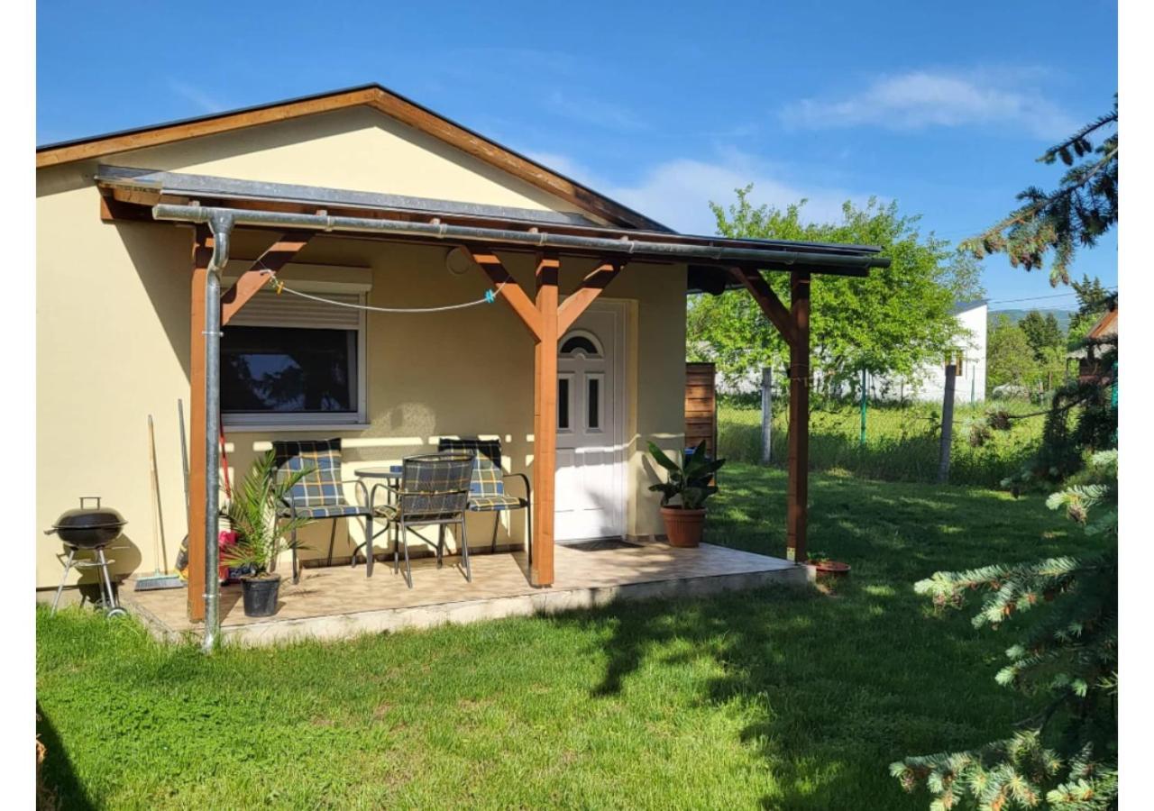 Forras Vendeghaz Tata Exterior photo