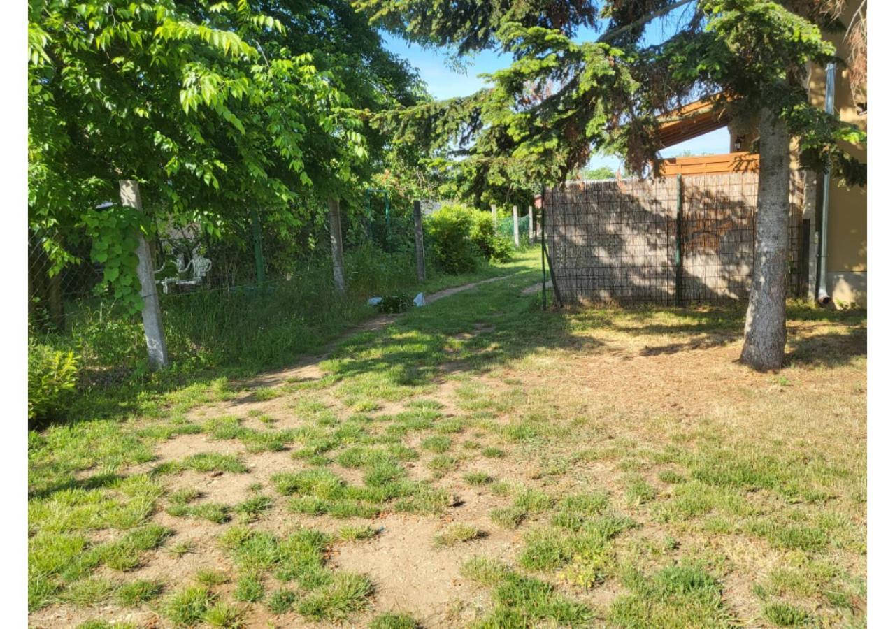Forras Vendeghaz Tata Exterior photo